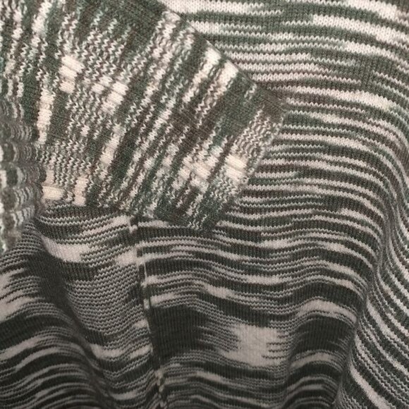 No Comment Plus 2X Green & White Striped Acrylic Tunic Sweater With Asymmetrical - Picture 5 of 9